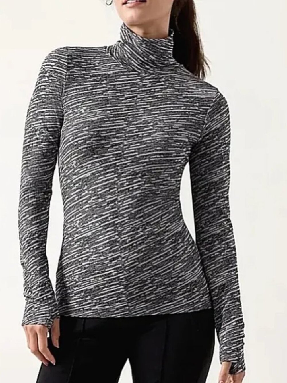 {EUC} Athleta Flurry Blizzard Seamless Turtlneck Top M